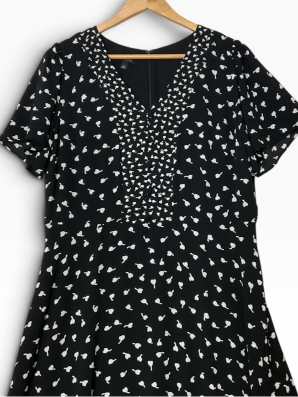 TALBOTS sz 12 Dress Black & White V-Neck Printed Midi Flutter Sleeves NWT - Picture 5 of 9